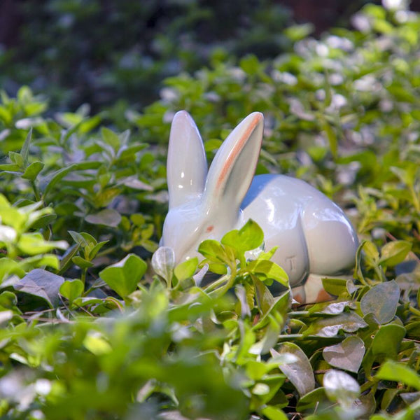 Conejo chico blanco para jardín